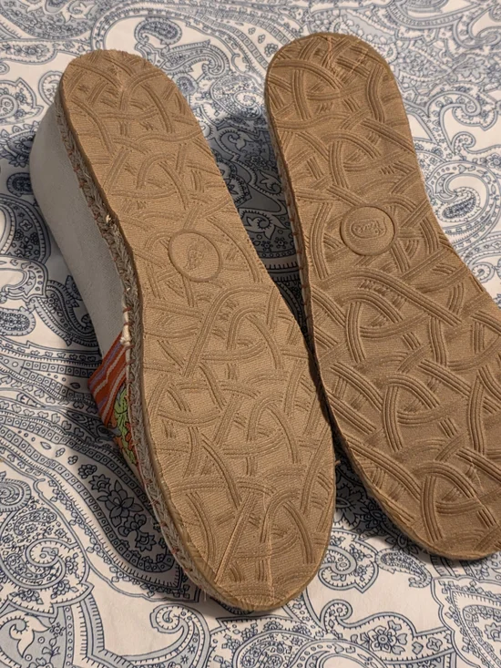 Sakroots Orange Floral Canvas Espadrilles for Women - Picture 6 of 9